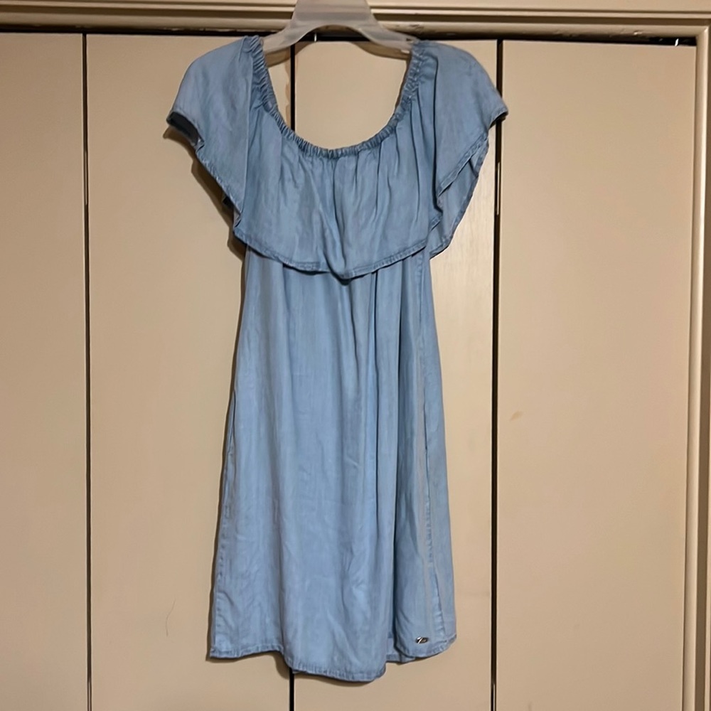 Guess off the shoulder dress with pockets